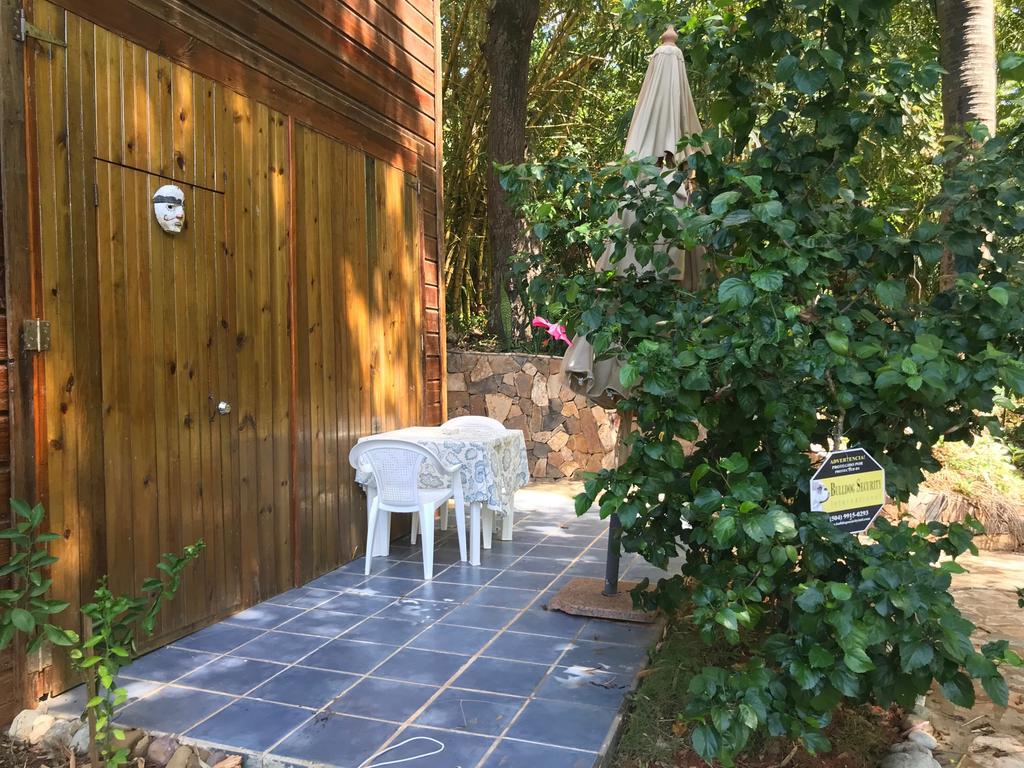 Roatan Bed & Breakfast Apartments 西区 外观 照片