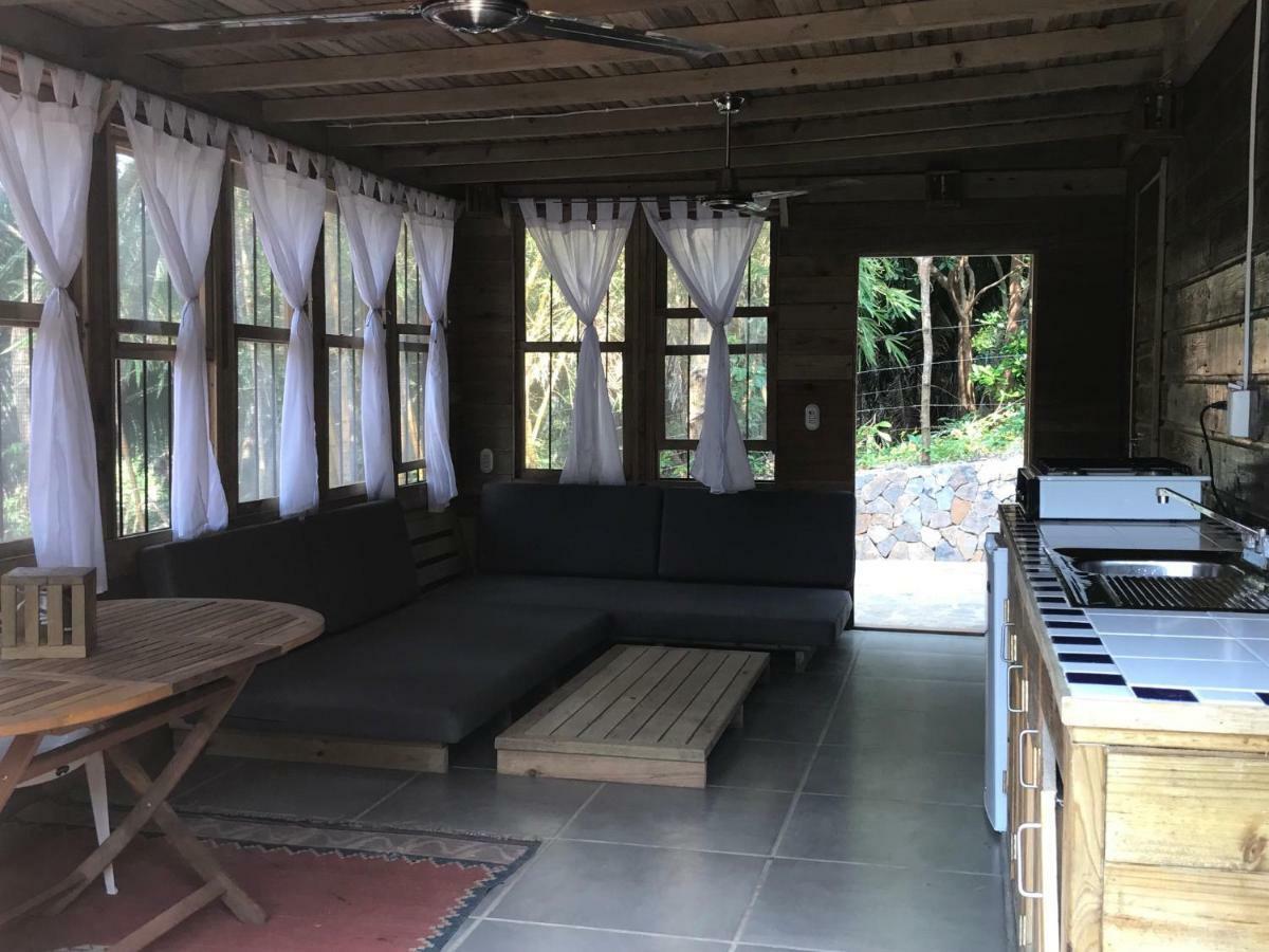 Roatan Bed & Breakfast Apartments 西区 外观 照片